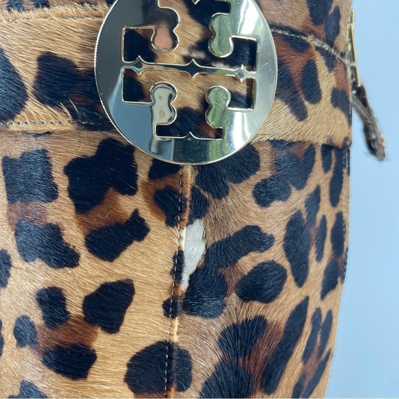 Tory Burch Calf Hair Uma Leopard Knee High Boots WOMENS Sz 8.5 Gold Logo - Picture 5 of 12